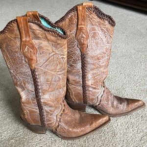 Rustic Tan Heeled Boots